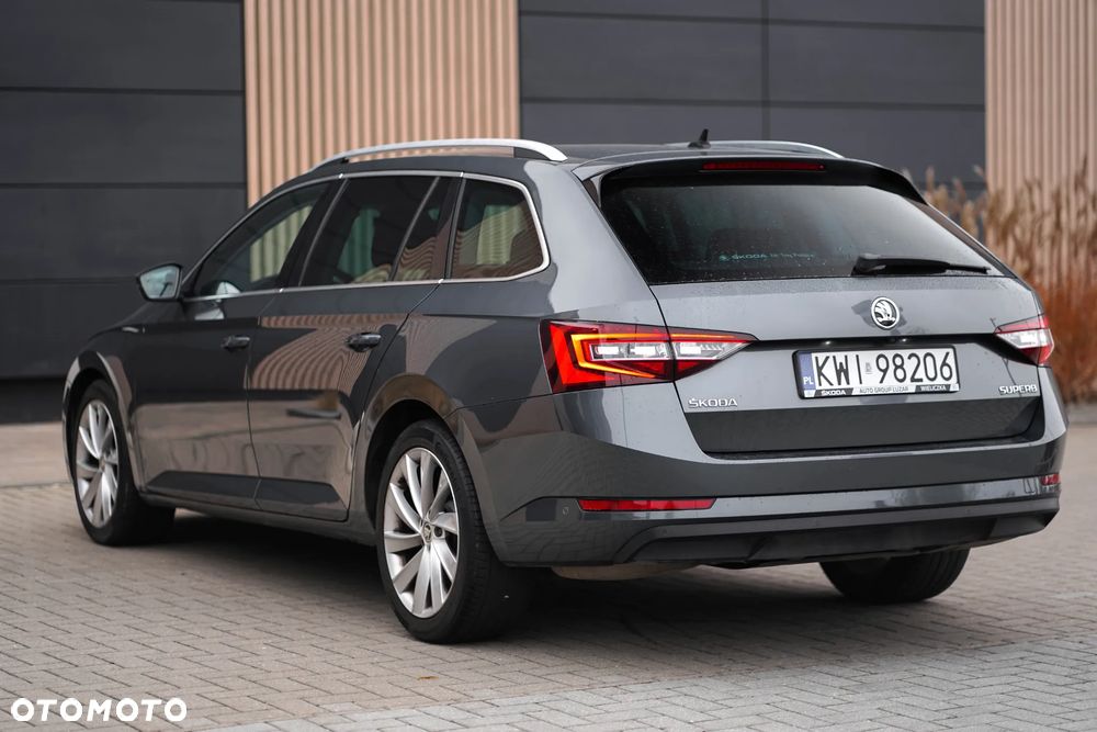 Skoda Superb 2.0 TDI SCR Style DSG - 19