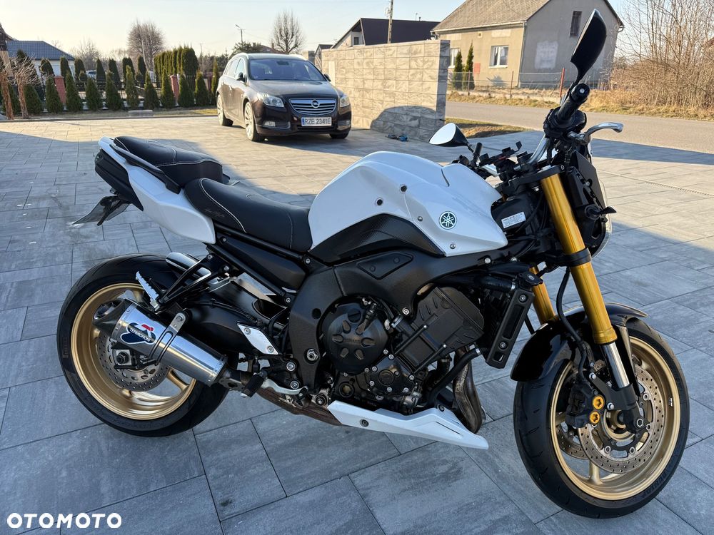 Yamaha FZ8 - 5