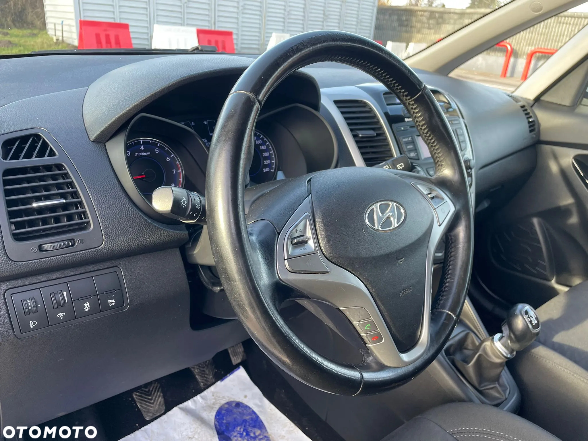 Hyundai ix20 1.4 blue Comfort - 5