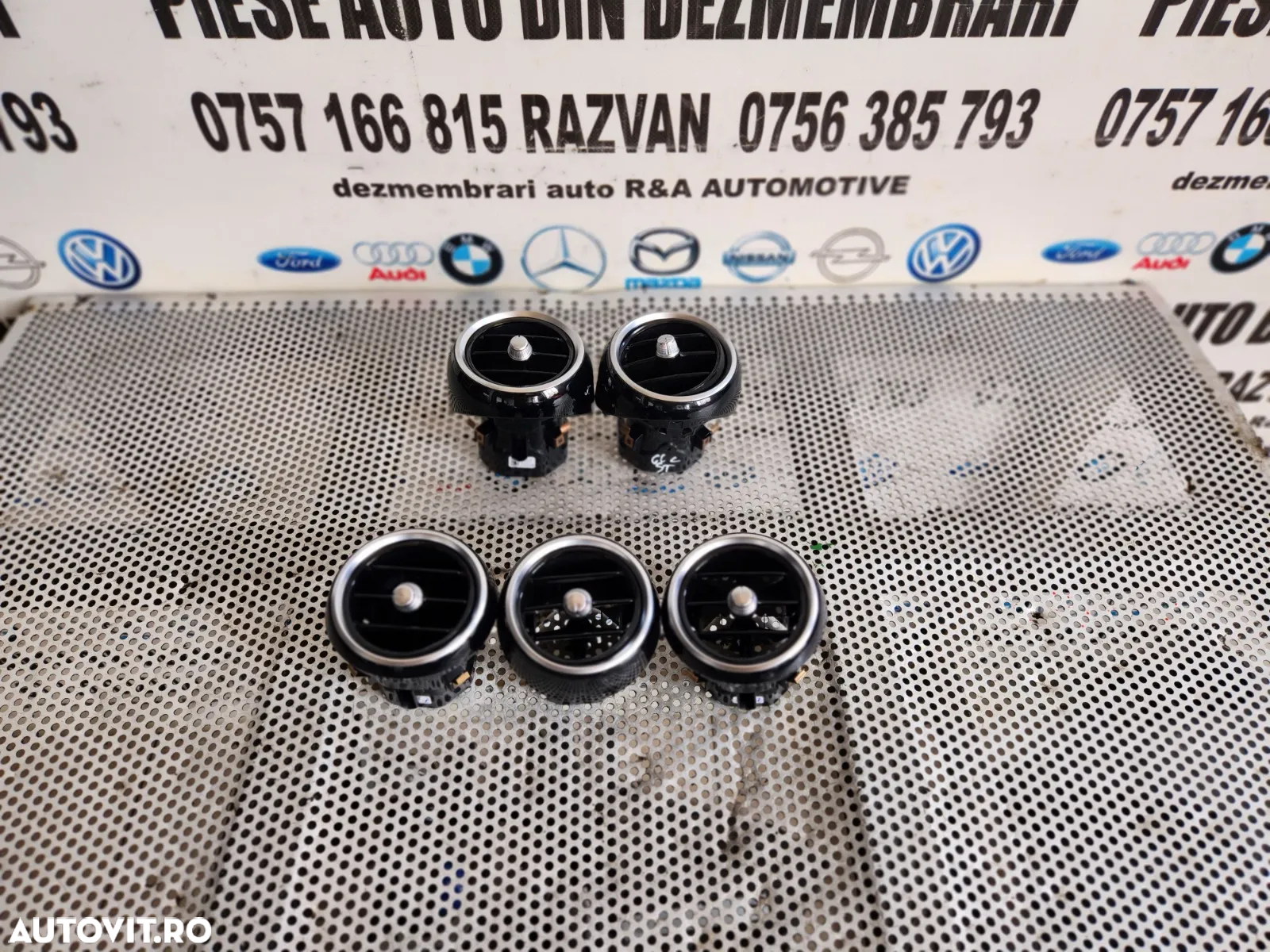 Grile Grila Aerisire Ventilatie Bord Mercedes GLC W253 X253 Dezmembrez Mercedes GLC X253 W253 Volan - 3