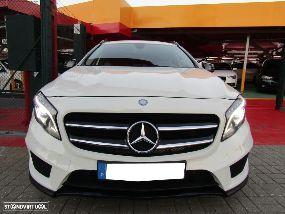 Mercedes-Benz GLA 200 d 4Matic 7G-DCT AMG Line - 10