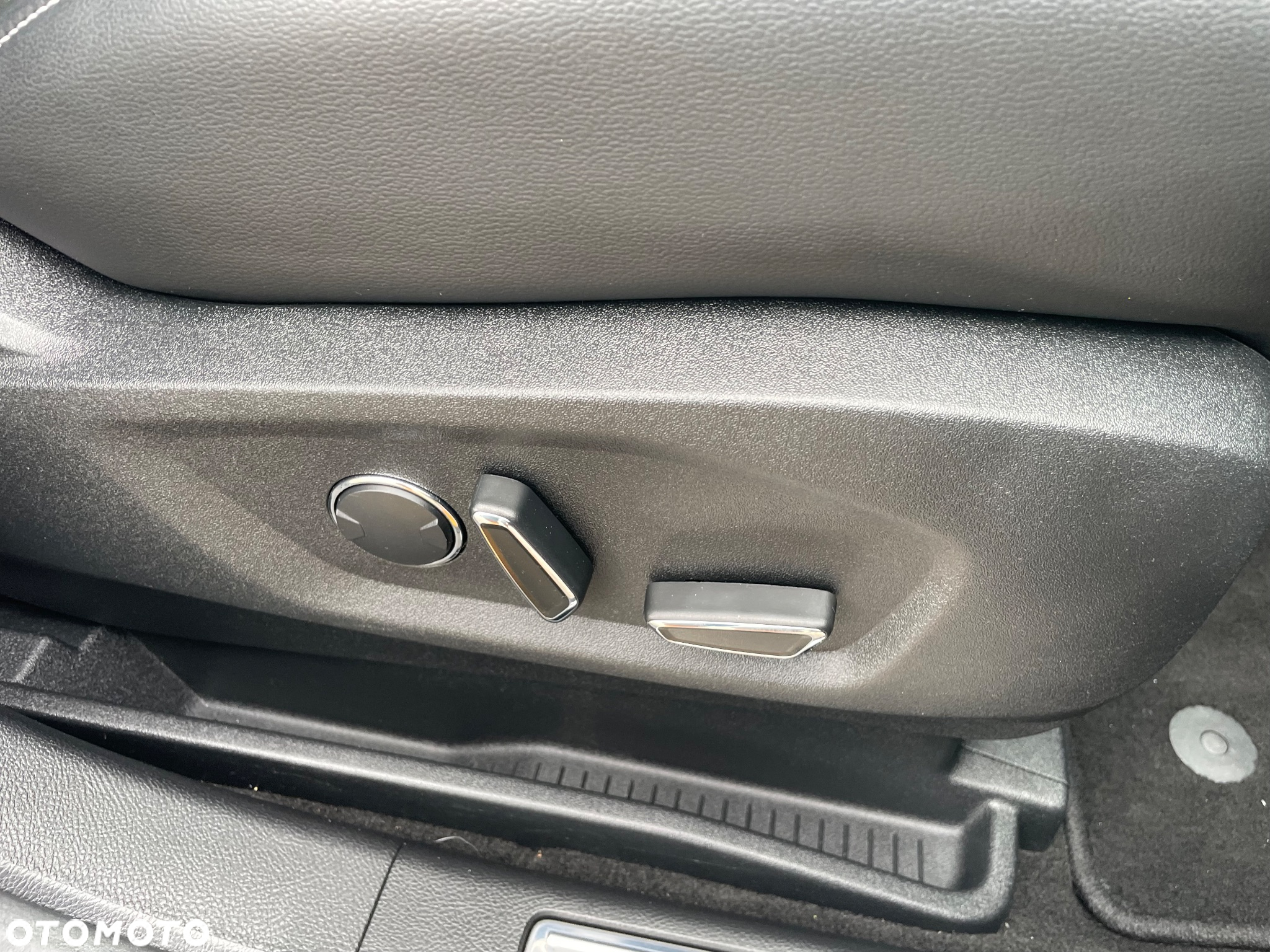 Ford S-Max 2.0 TDCi Titanium PowerShift - 30