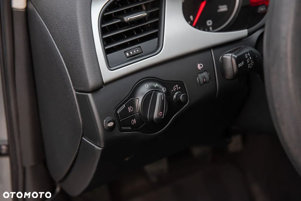 Audi A4 Limousine - 17