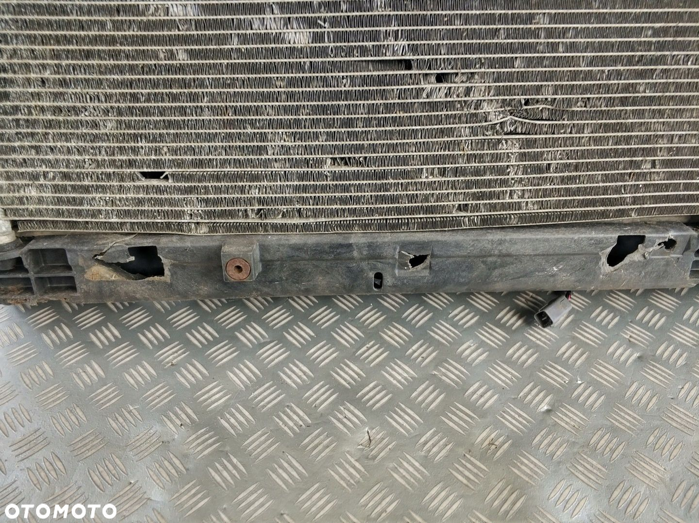 pas przedni chłodnice wzmocnienie MAZDA CX-7 2,3 T - 4