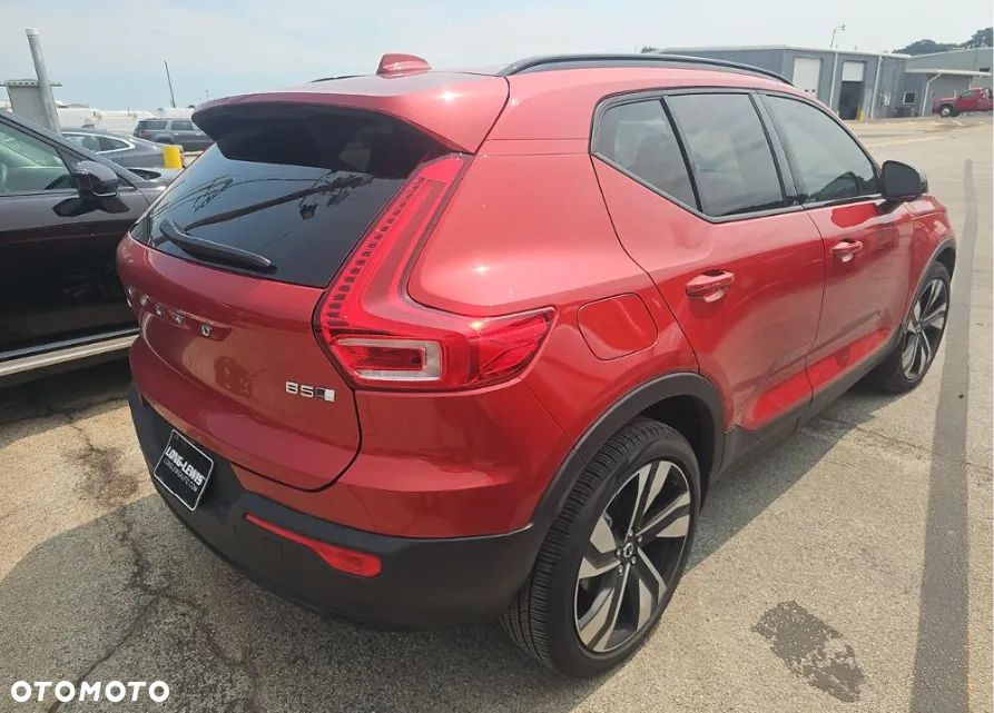 Volvo XC 40 B5 B AWD Ultimate Dark - 4