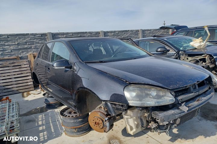 Motoras macara geam spate stanga 1K4839401E Volkswagen VW Golf 5 [200 - 4