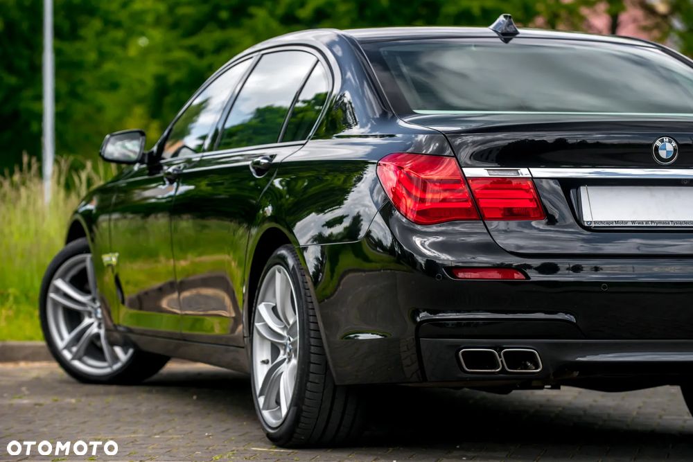 BMW Seria 7 760i - 9
