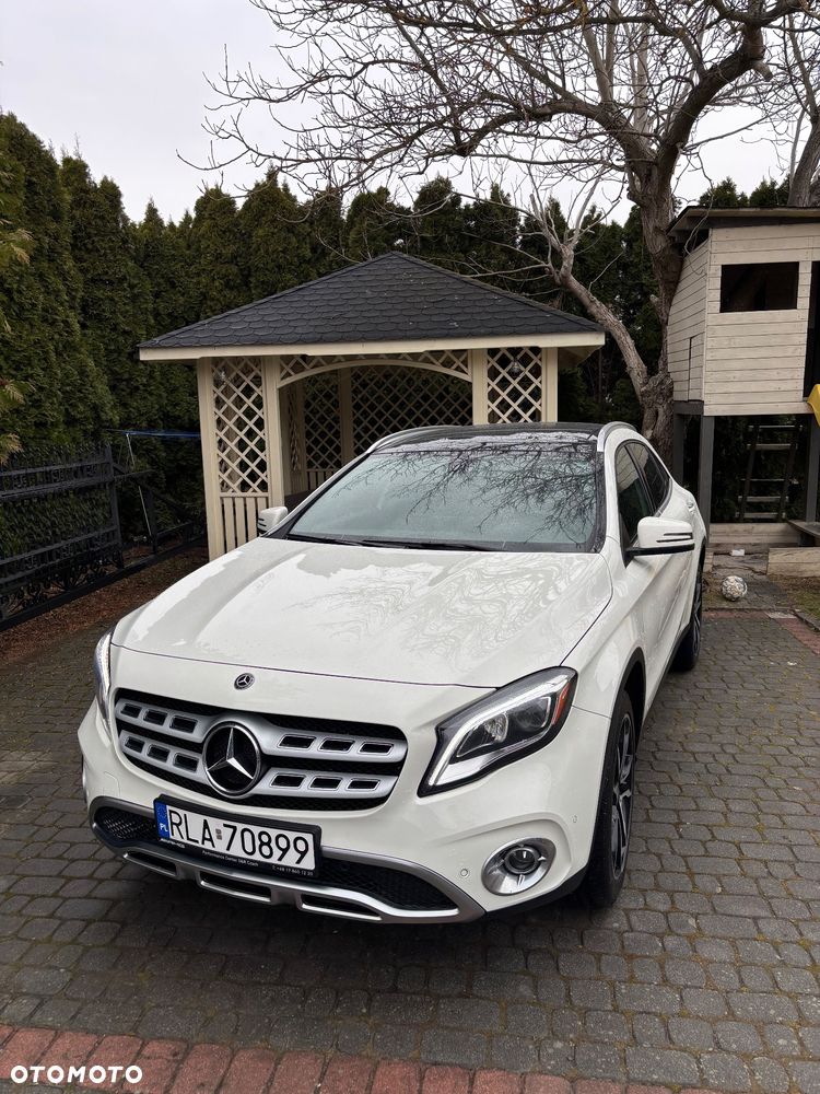 Mercedes-Benz GLA 250 4-Matic Urban - 5
