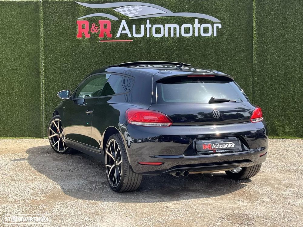 VW Scirocco 2.0 TDI Sport DSG - 2