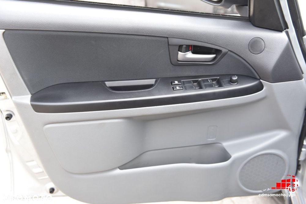 Suzuki SX4 - 16