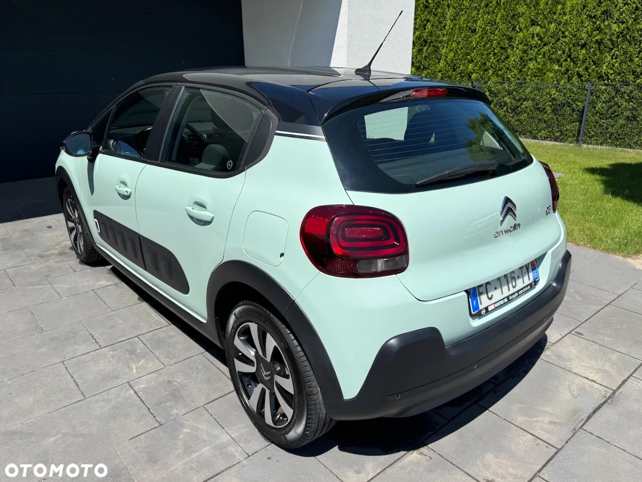Citroën C3 1.2 PureTech Shine EAT6 - 4