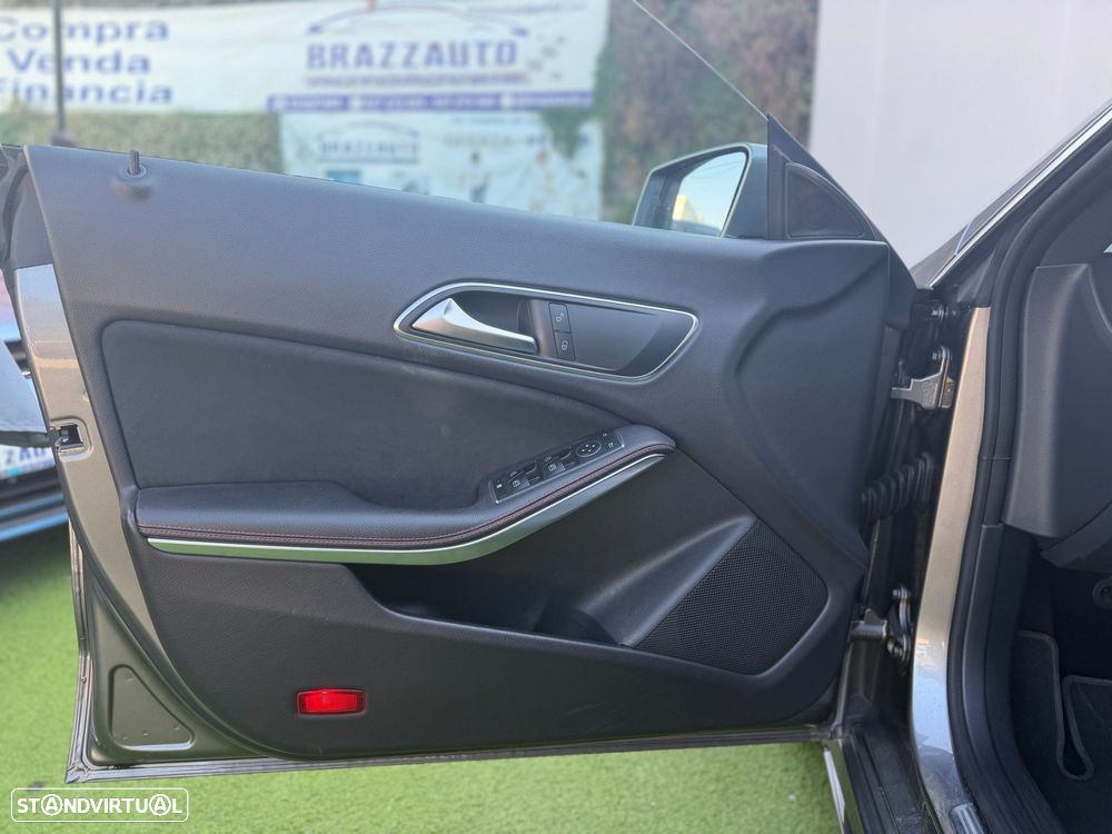 Mercedes-Benz CLA 200 d Shooting Brake AMG Line Aut. — fotografia 12