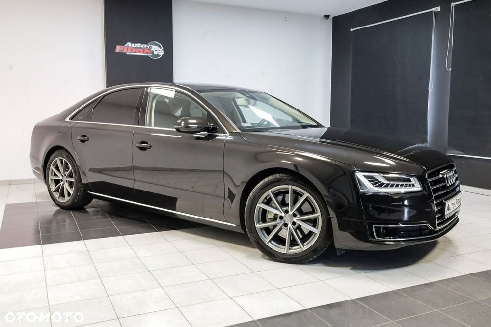 Audi A8 - 6