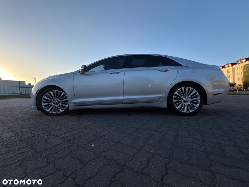 Lincoln MKZ - 13