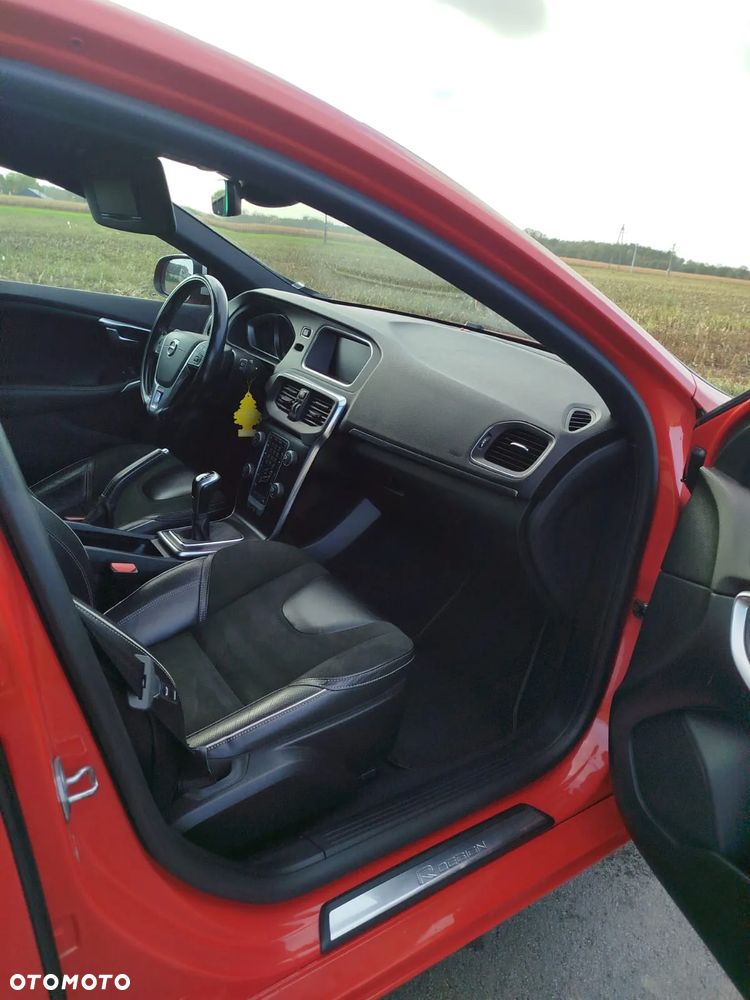 Volvo V40 T2 RDesign - 11