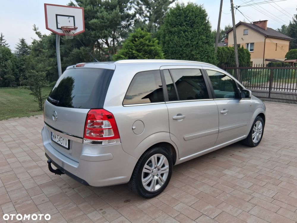 Opel Zafira 1.8 Family Plus - 3