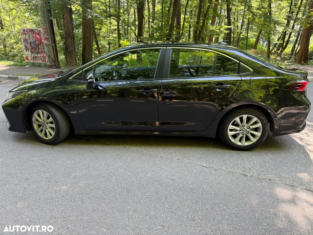 Toyota Corolla 1.8 HSD Business - 21