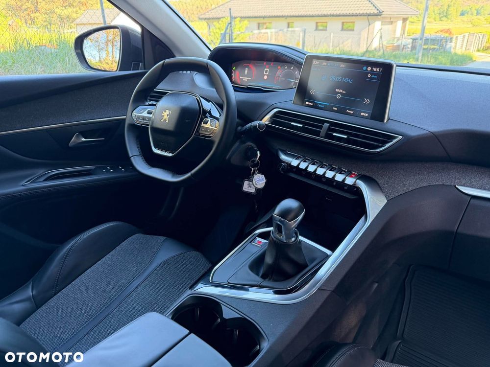 Peugeot 3008 1.6 BlueHDi Allure S&S - 11
