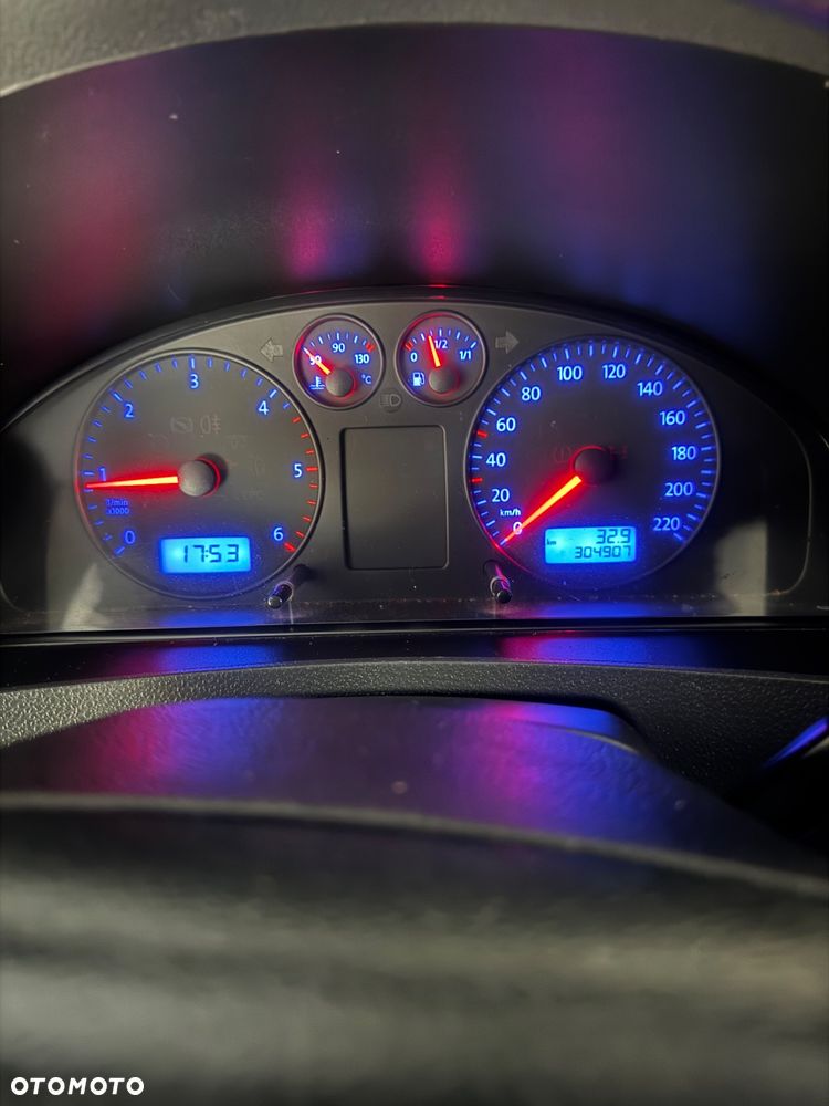 Volkswagen T5 - 11