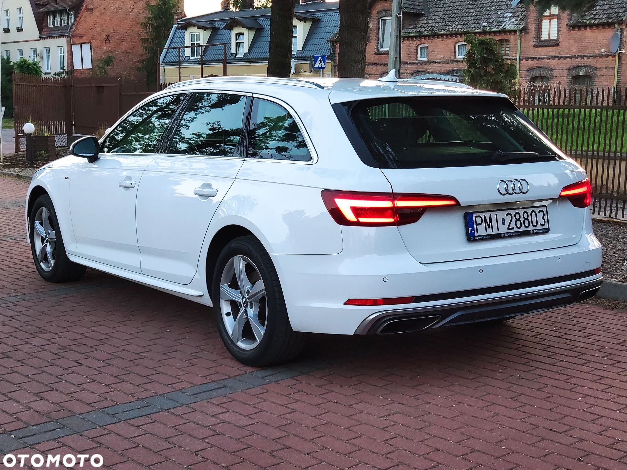 Audi A4 35 TDI Sport S tronic - 3