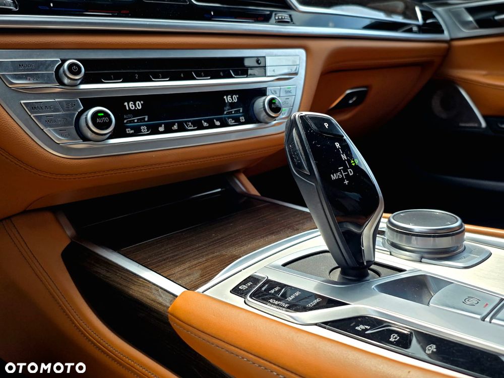 BMW Seria 7 750Ld xDrive - 18