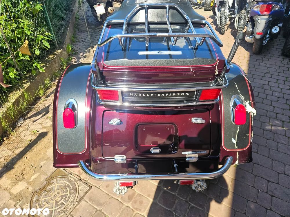 Harley-Davidson FLH Electra Glide - 16