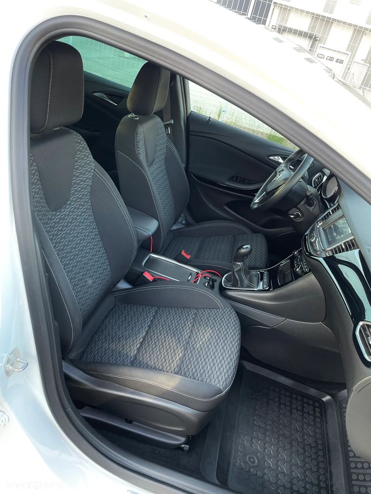 Opel Astra 1.6 T GPF Dynamic S&S - 18