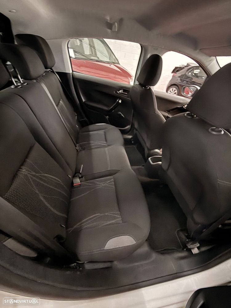 Peugeot 208 68 VTI Active - 10