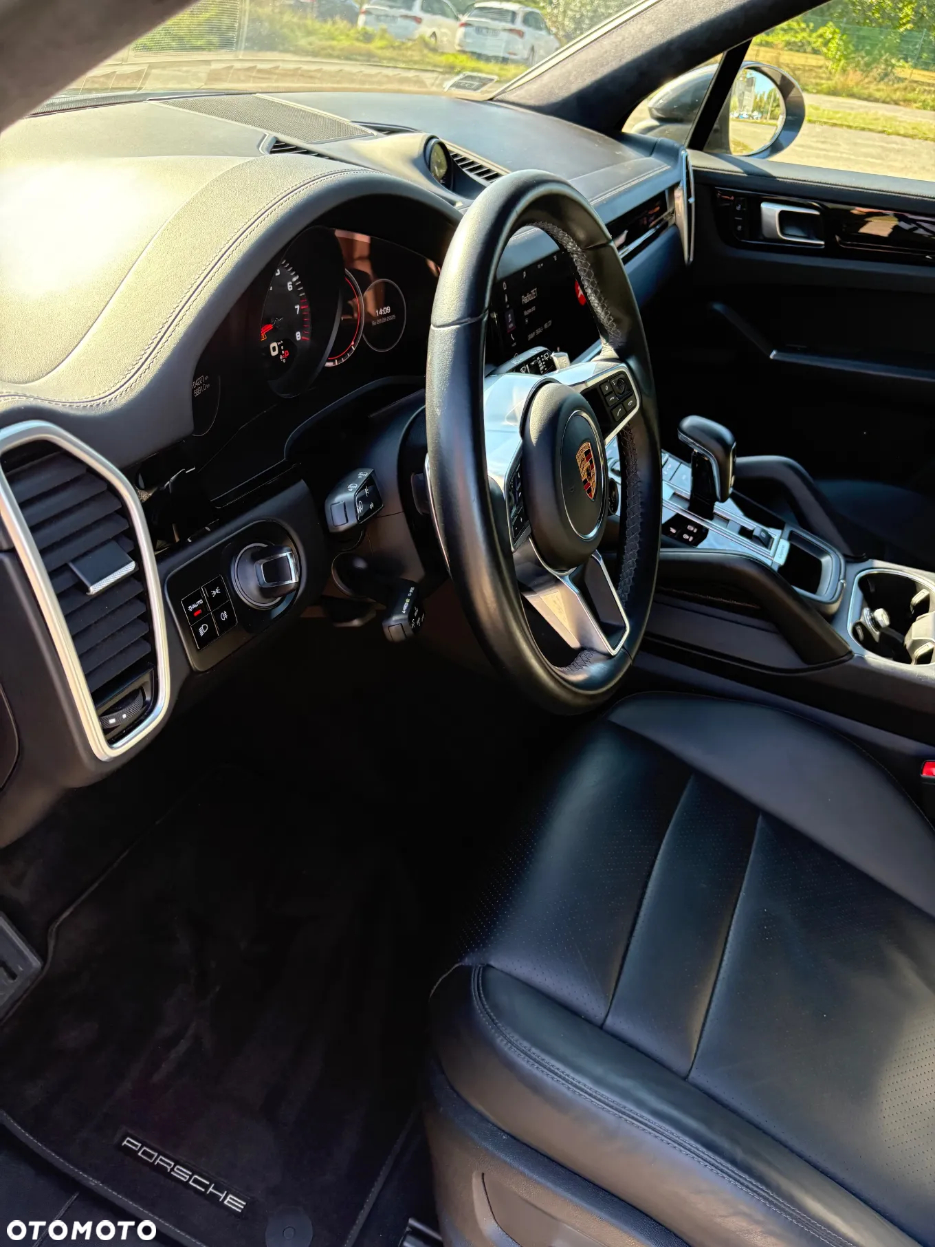 Porsche Cayenne Standard - 2