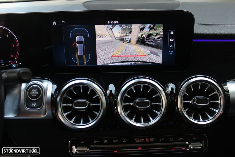 Mercedes-Benz GLB 200 d AMG Line - 24