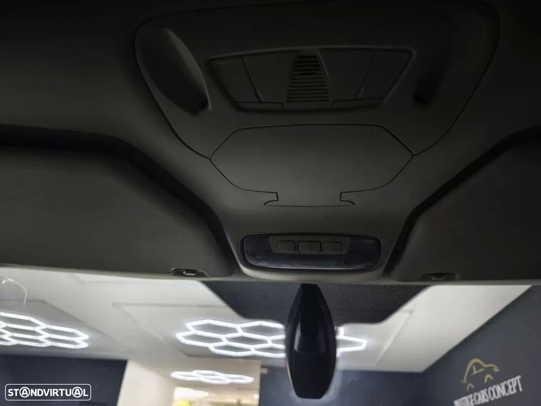 Ford Transit Connect L2 Titanium - 36