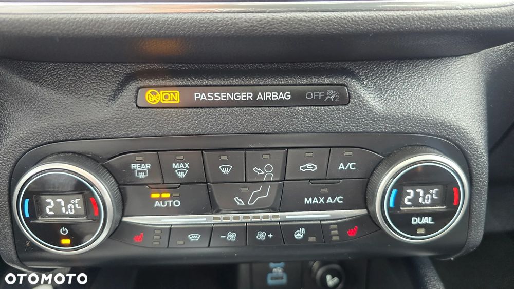 Ford Kuga 2.0 EcoBlue 4x4 TITANIUM - 8