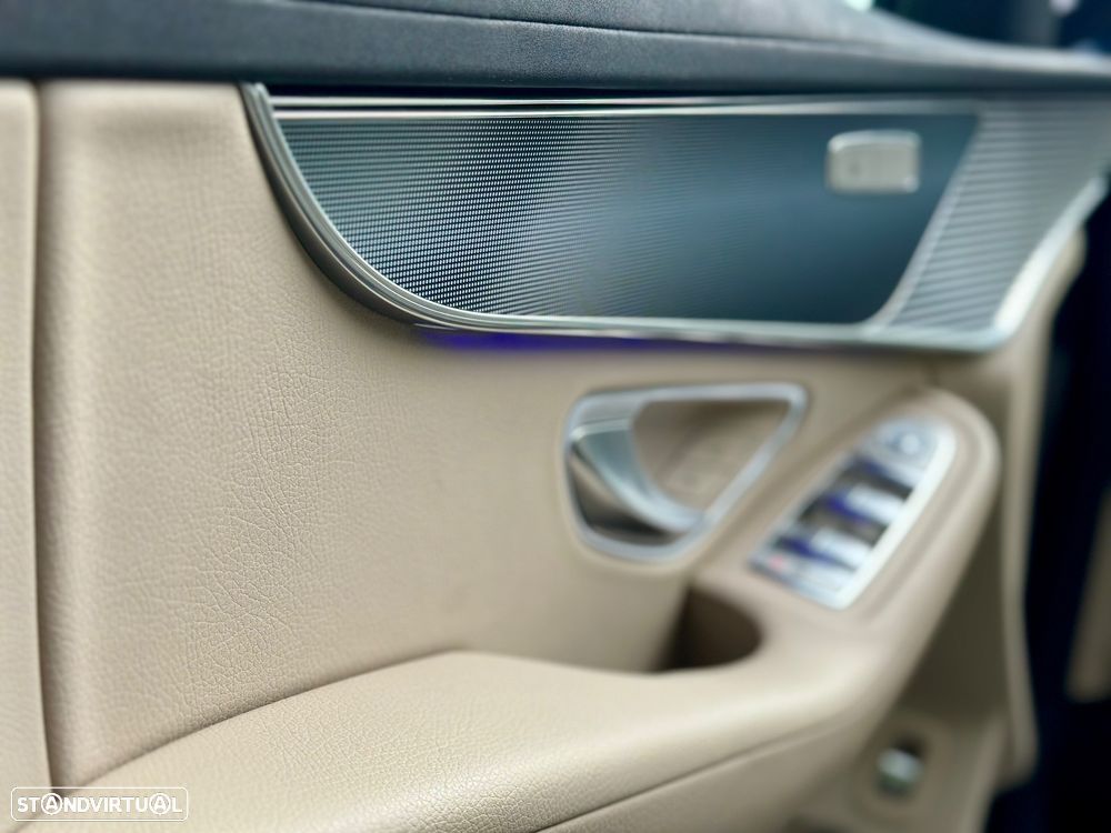 Mercedes-Benz EQC 400 4Matic Electric Art - 31