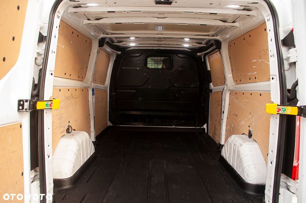 Ford Transit Custom - 21