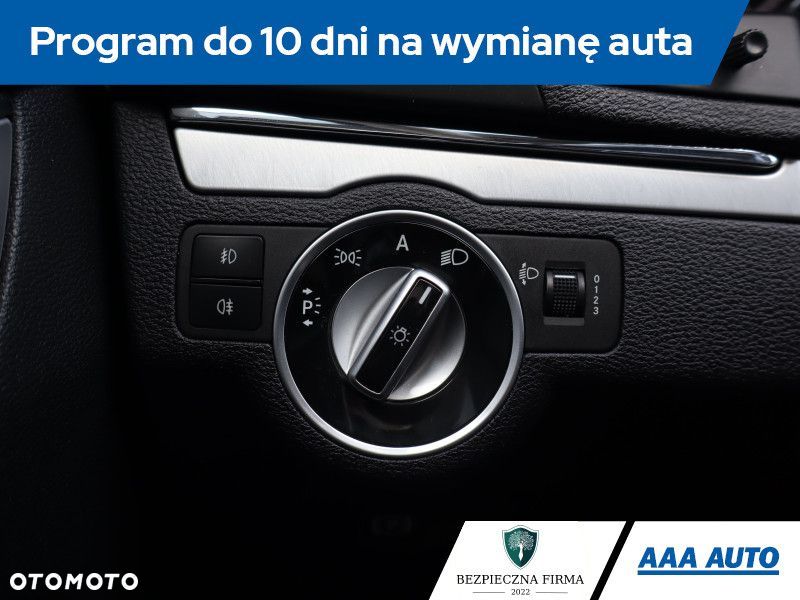 Mercedes-Benz Klasa E - 19