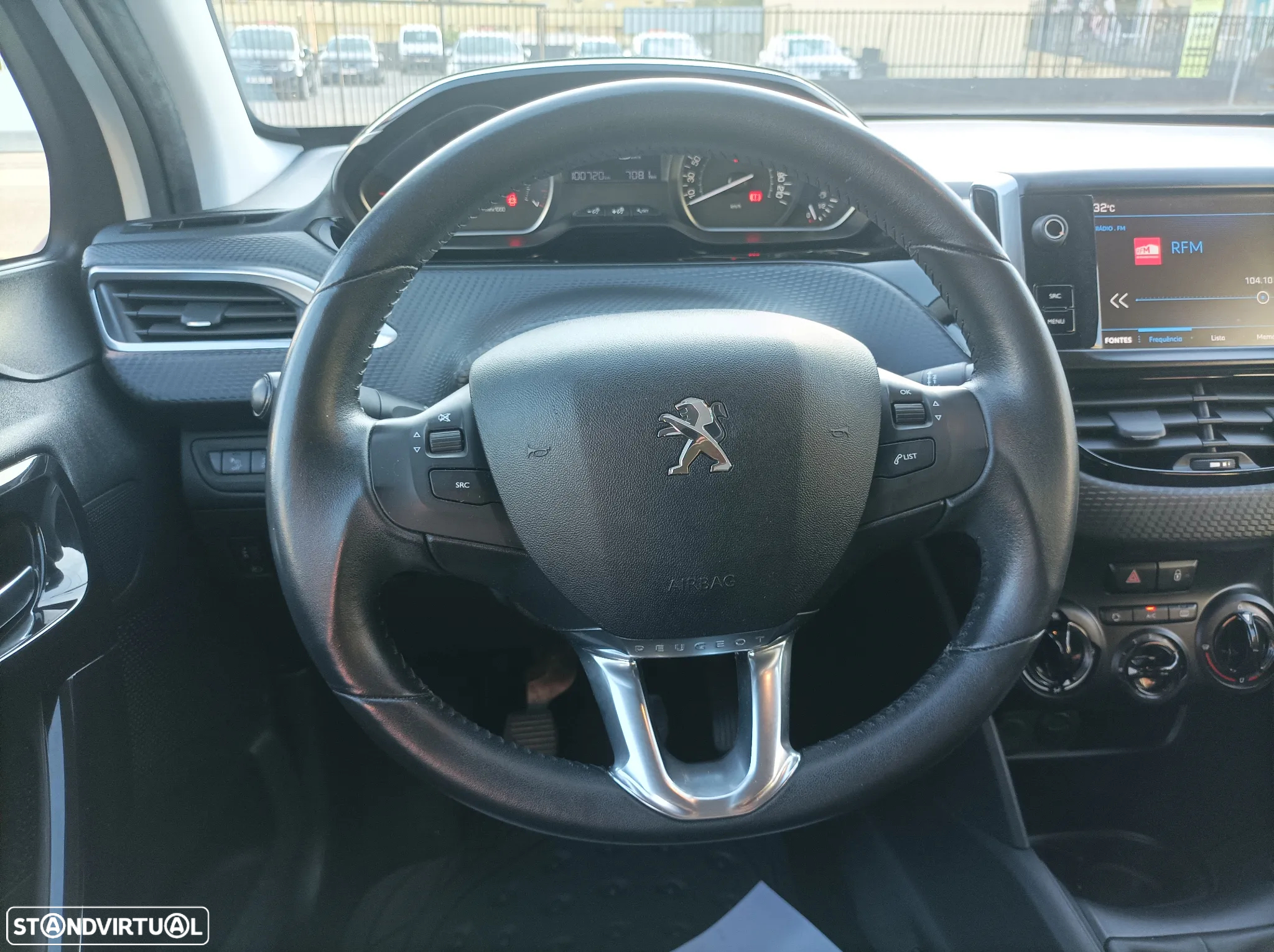 Peugeot 208 1.2 PureTech Style - 27