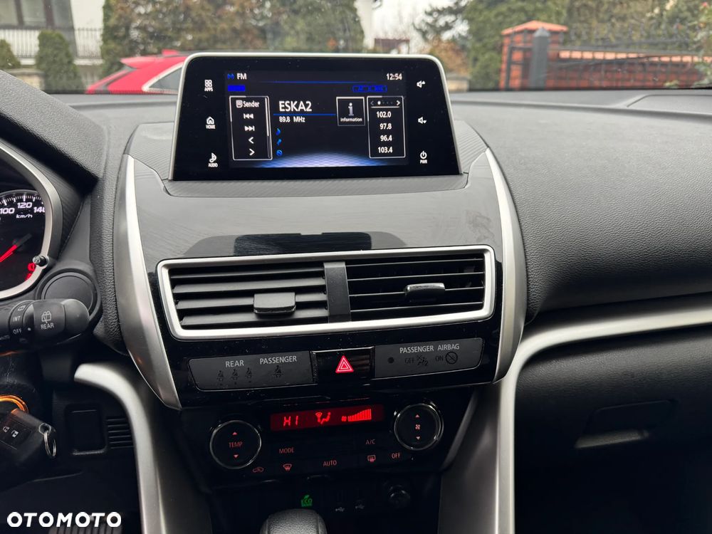 Mitsubishi Eclipse Cross - 16