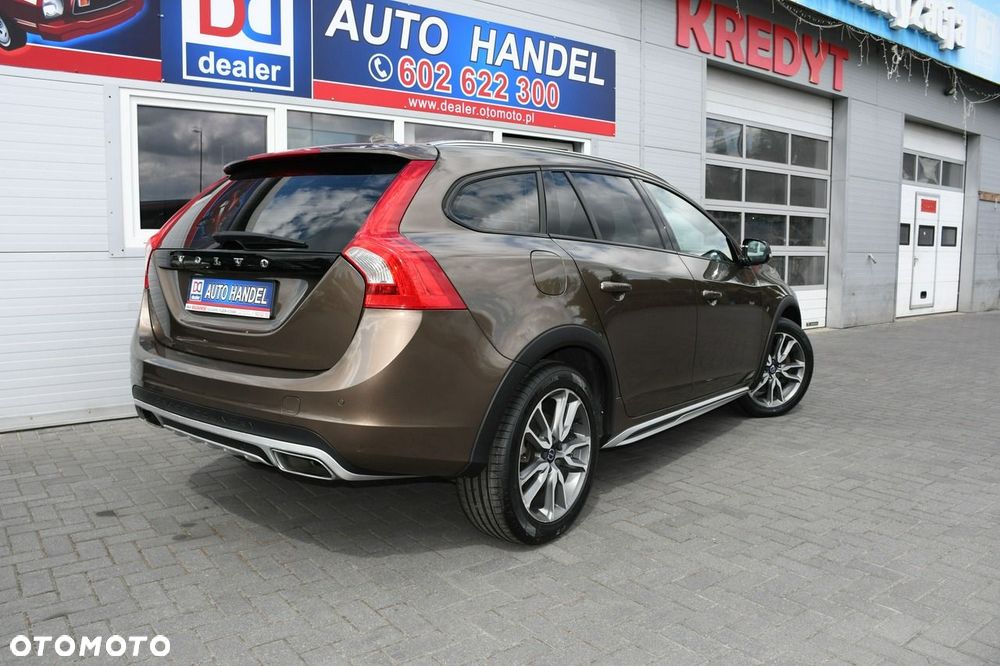 Volvo V60 Cross Country D3 Drive-E Summum - 15