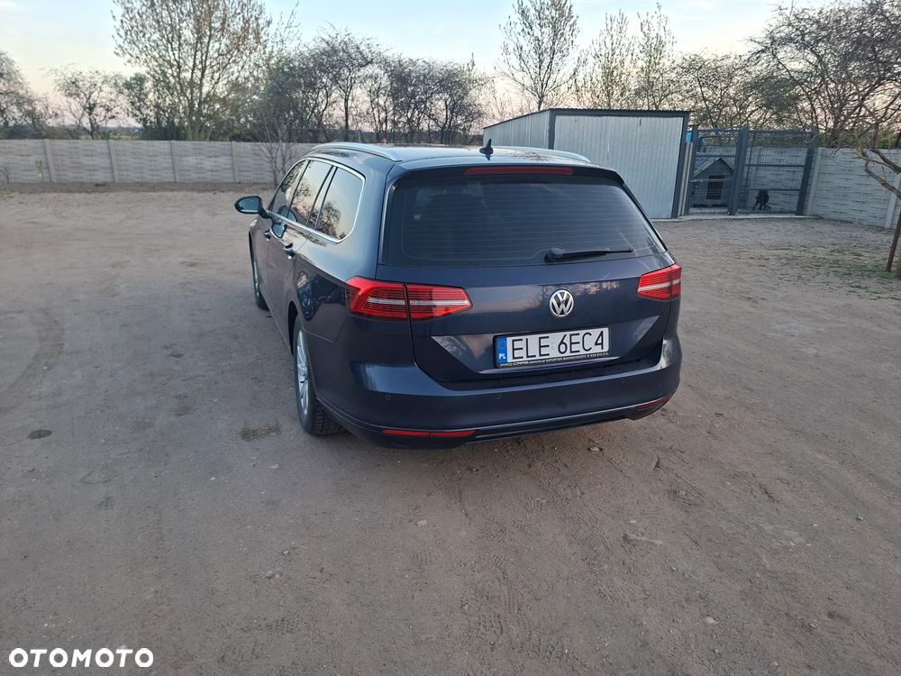 Volkswagen Passat 2.0 TDI SCR Highline - 4