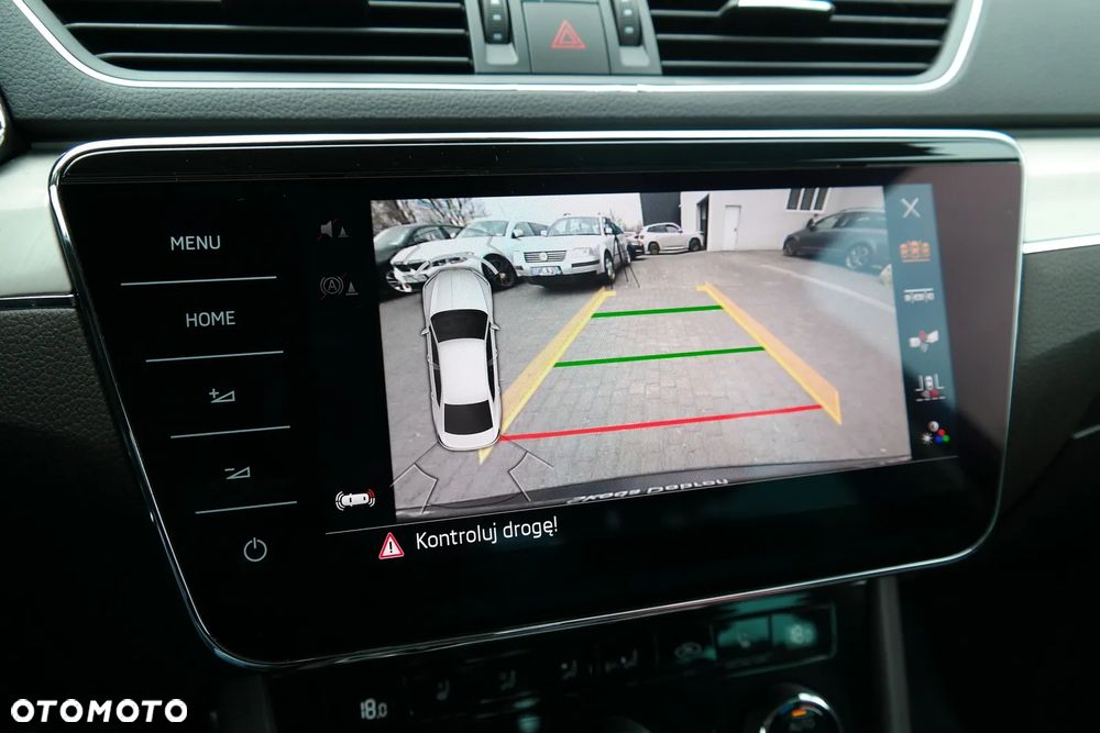 Skoda Superb 2.0 TSI L&K DSG - 31