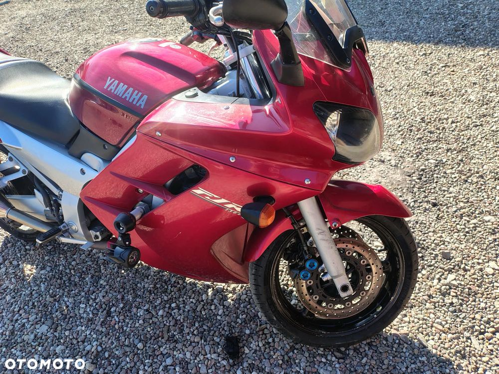 Yamaha FJR - 4