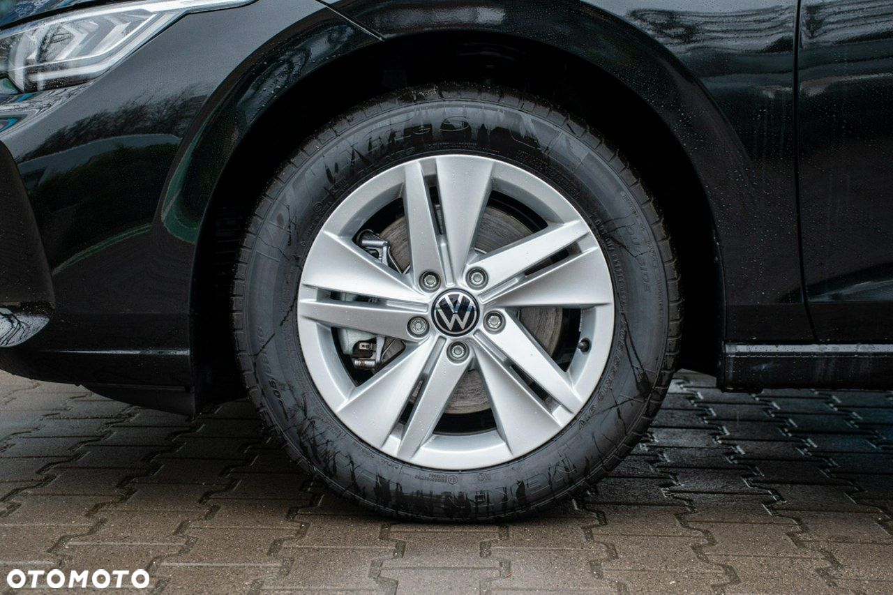 Volkswagen Golf - 10