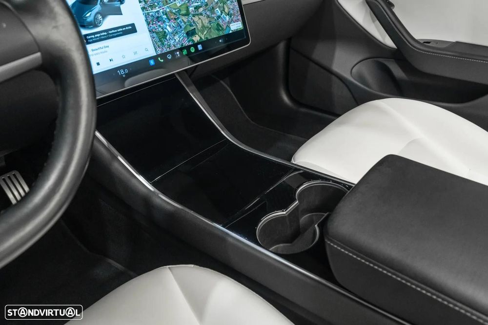 Tesla Model 3 Performance Dual Motor AWD - 17
