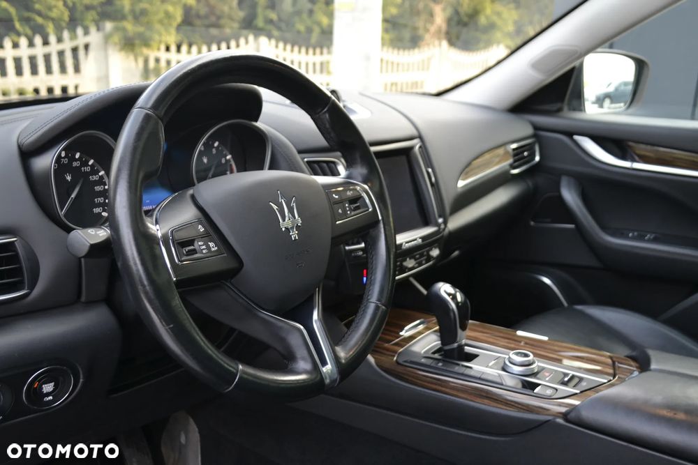 Maserati Levante - 22