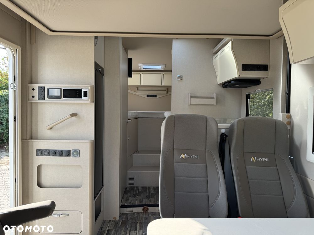 Mercedes-Benz Sprinter - 6