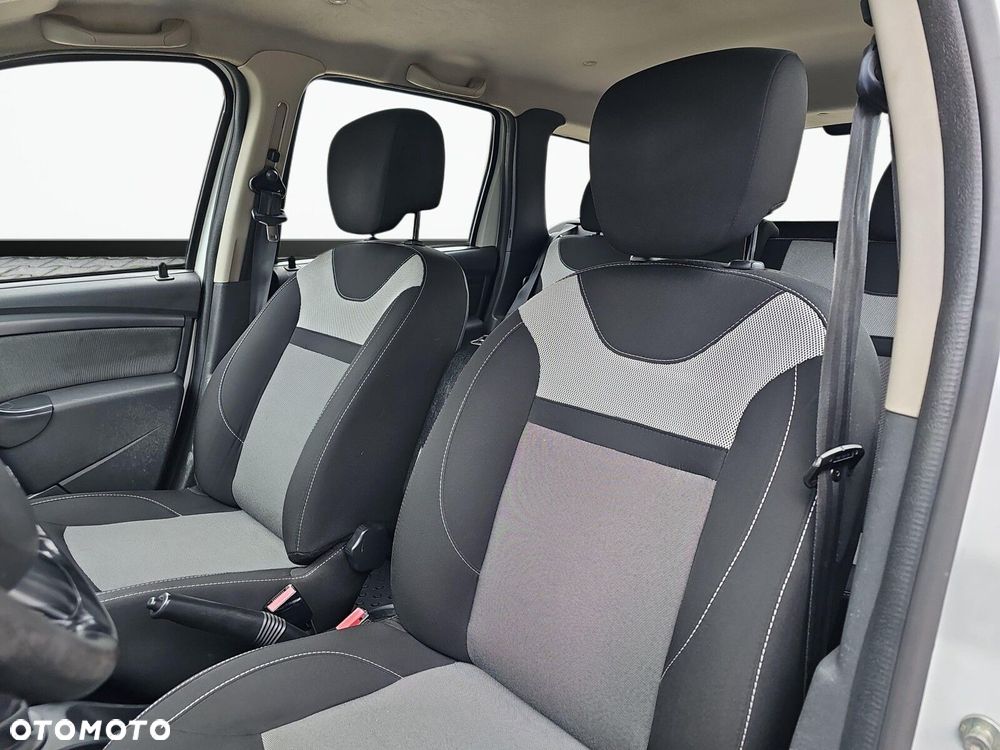 Dacia Duster 1.5 dCi Laureate S&S EU6 - 13