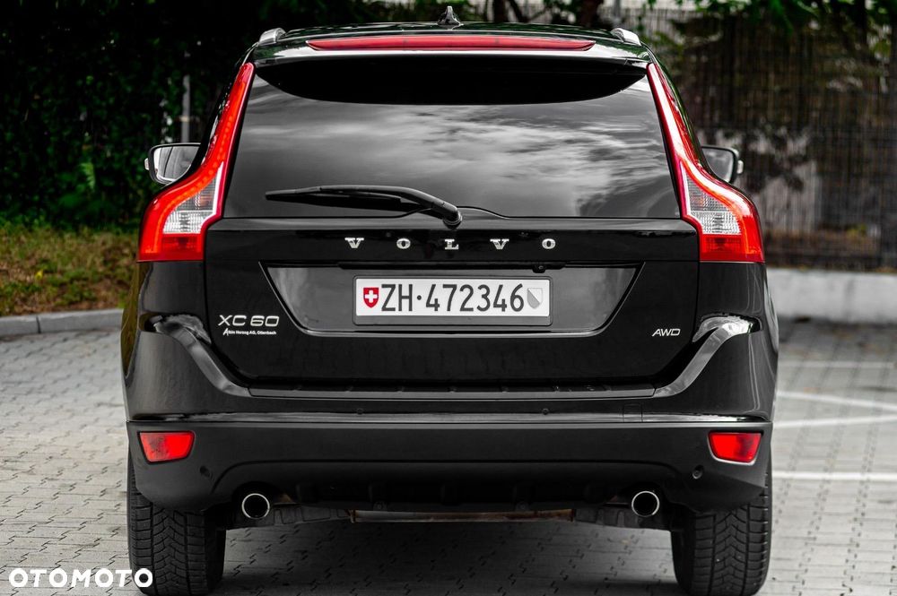 Volvo XC 60 D5 AWD Momentum - 12