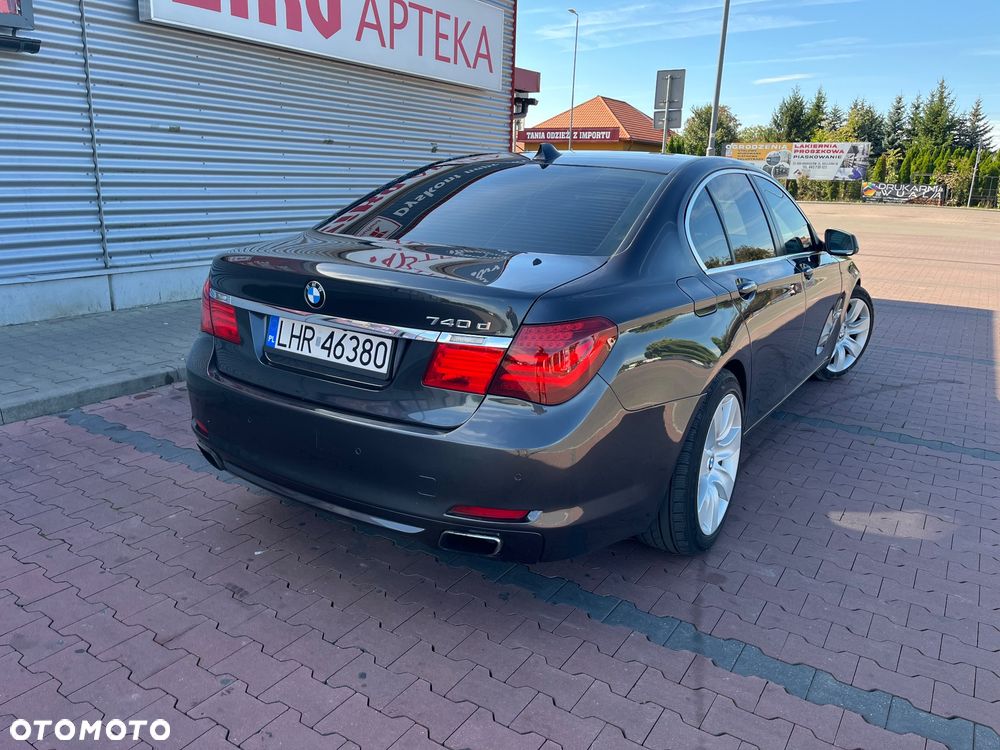 BMW Seria 7 740d - 7