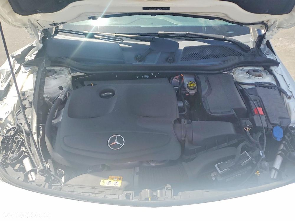 Mercedes-Benz CLA - 11