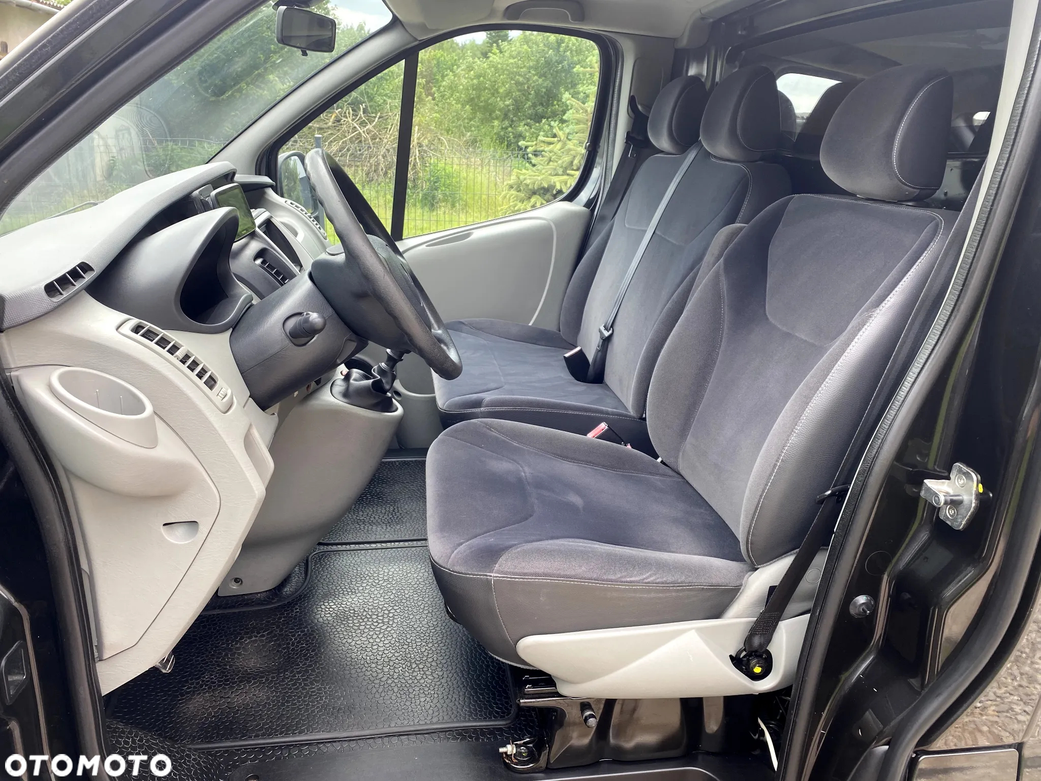 Renault TRAFIC - 8